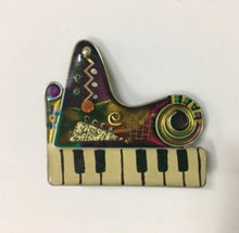 Load image into Gallery viewer, Yossi Steinberg Brooches