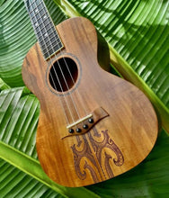 Load image into Gallery viewer, Upa-Upa Tenor Moko Ukulele